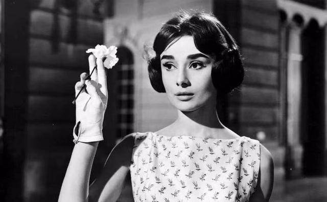 原创墨西哥一女子长相丑陋却拒绝20个求婚者死后还被制成标本