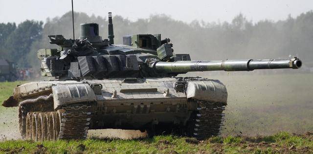 原创印度想用t90称霸高原面对中国15式轻坦却既打不过也跑不过