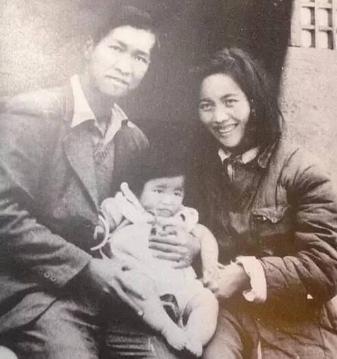 他暂别妻子远赴国外,因迟迟回不去,他选择另娶,40岁病逝葬国外_冼星海