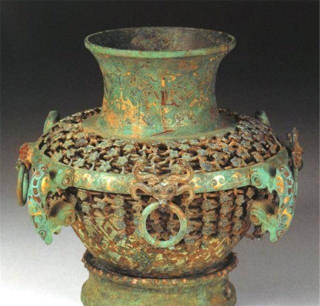 江苏老农上交一青铜壶,奖励2000元,专家:这是"史书"_东西_文物_战国