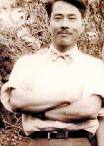 原创他和才女相恋妻子不离婚三年后才女选了别人他能给我名分