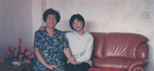 因拒绝给弟弟买房,留美女博士被父亲杀害,判刑时,父亲却说该杀_赵庆香