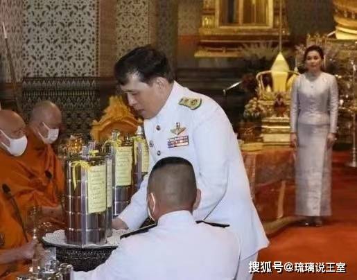 泰国王室的继承权一直都是衡量内部成员等级制度的一个风向标,王后