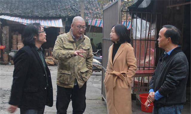 90年代,小伙嫌当市长不赚钱,辞职去经商,今留几十亿欲捐给国家_樊建川