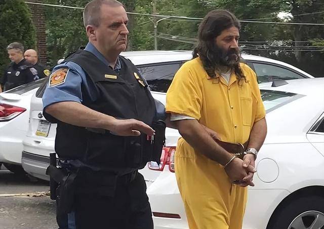 原创美国父母为报恩将亲生女儿送给糟老头为妻2016年卡普兰强奸案