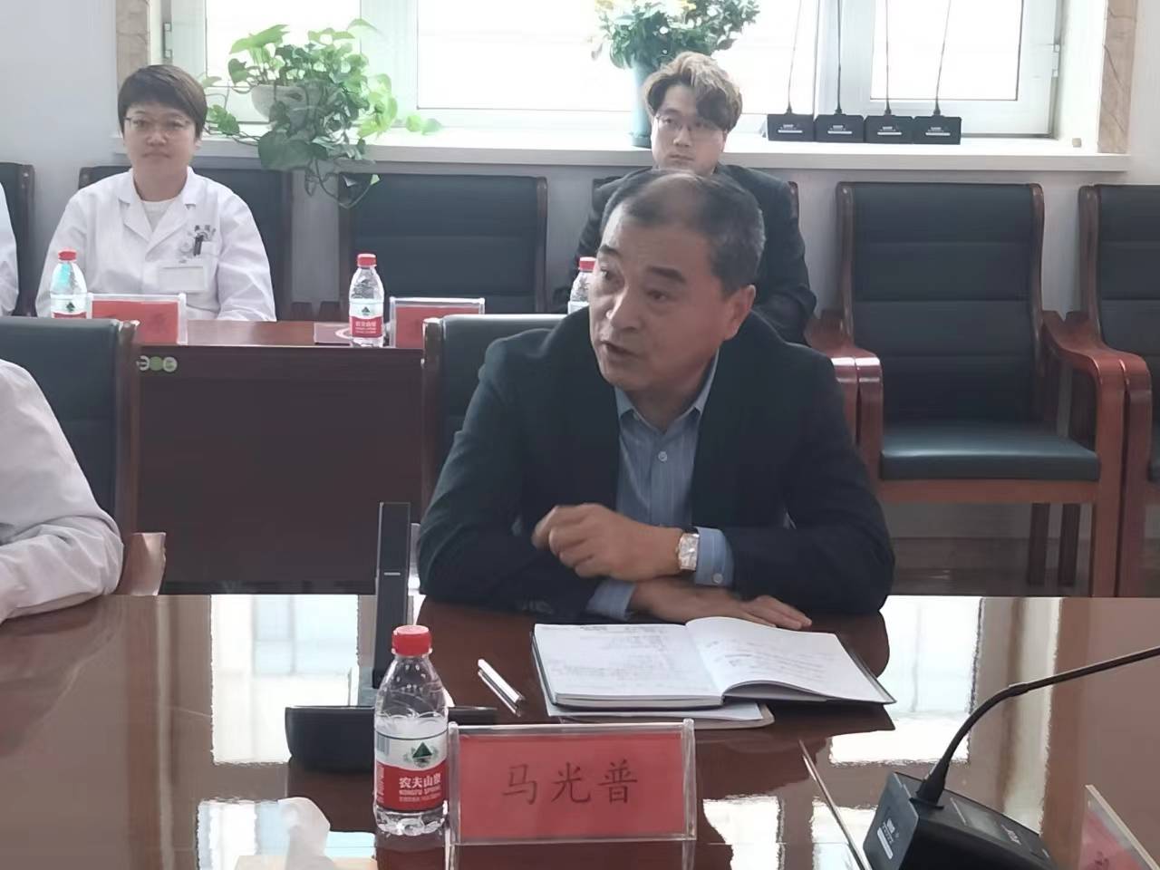 产业园董事长邢晓峰,总经理马光普,各部门领导及主要负