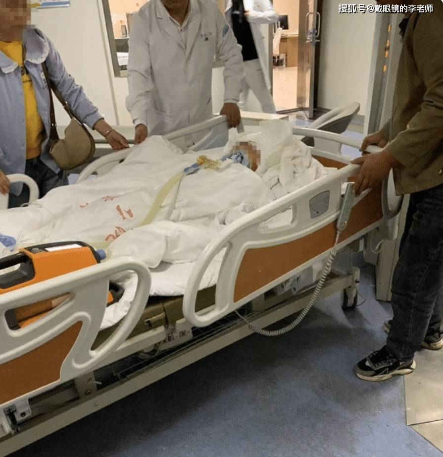 观天下：山西保德县奔驰女司机碾压男童事件，医院下达病危通知