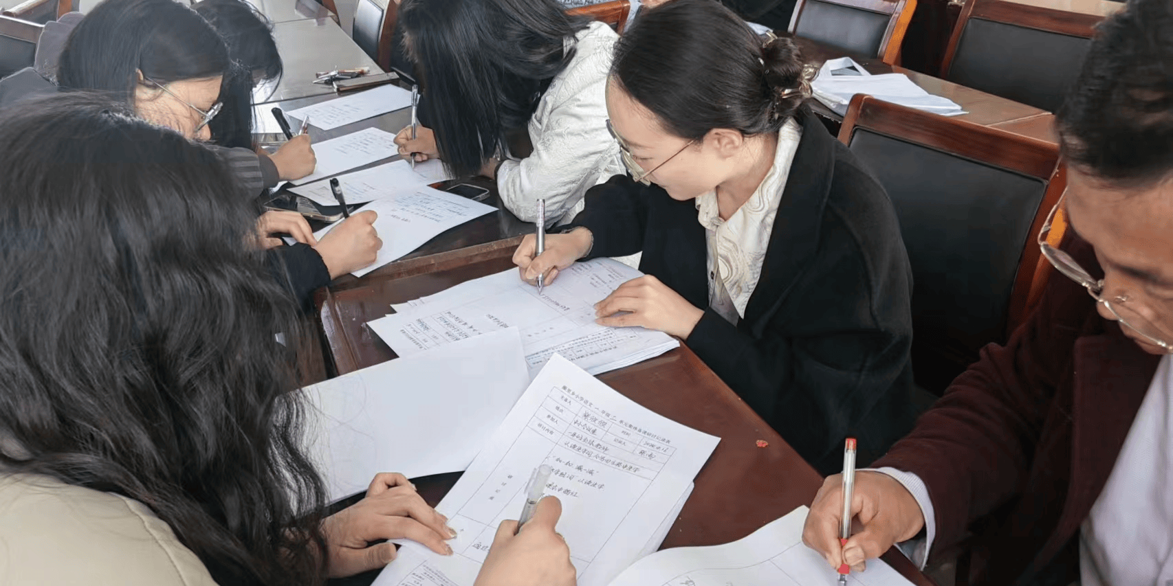 凝聚智慧 有"备"而来— 沂水县圈里乡小学语文集体备课活动