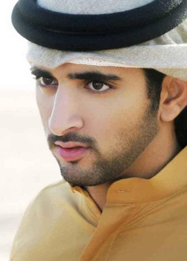 原创迪拜王子价值5亿的跑车自己不舍得开却借给偶像成龙拍电影