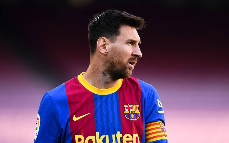 梅西最适合在巴萨或世界杯踢球?