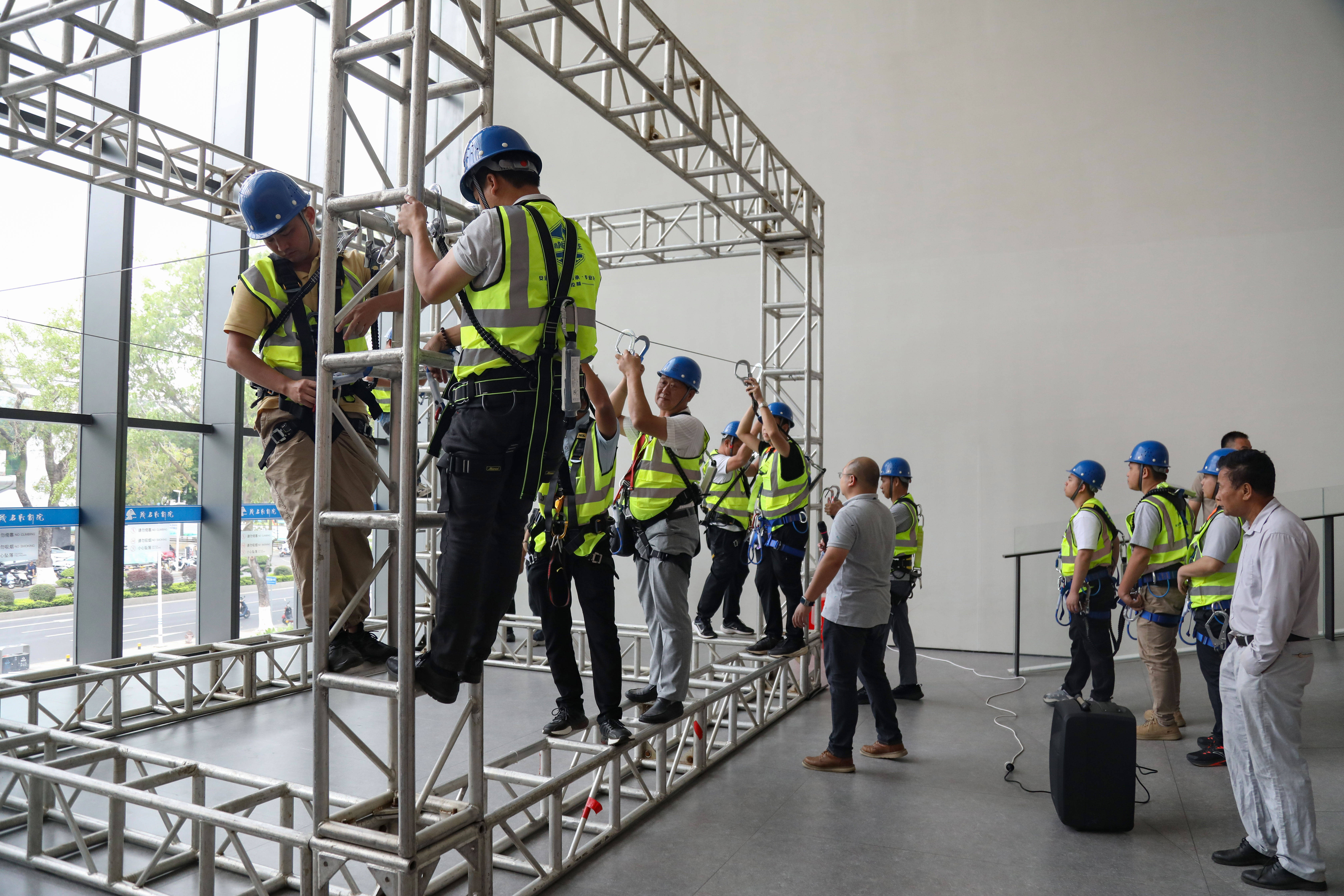 第八期粤港澳展演活动职业安全卡培训班在茂名影剧院开班