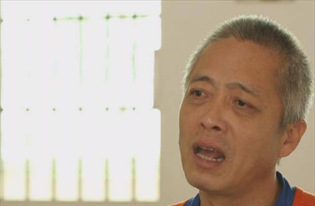 出门随身带枪,敛财20亿,被捕时抱头求饶_鸿发_赌场_昌江