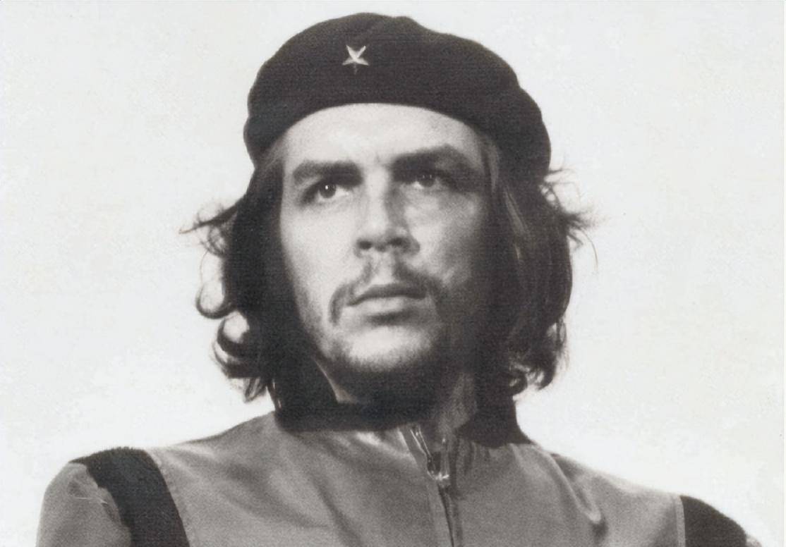 切·格瓦拉临死时:一个眼神镇住敌人,随后怒吼:开枪吧懦夫