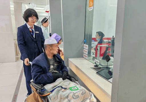 工商银行宁夏同心支行用心服务 温暖人心