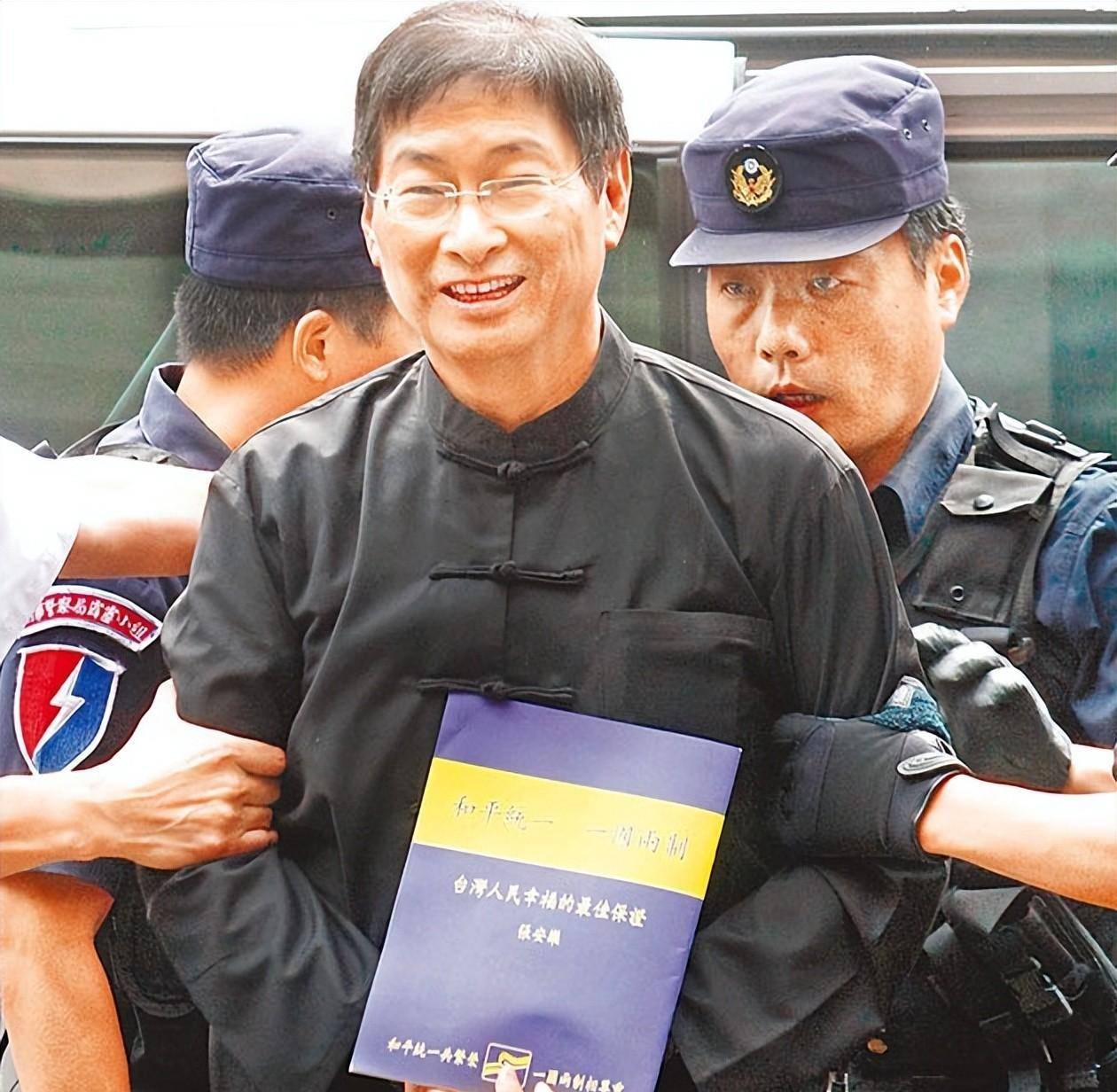 2013年,台湾最牛黑帮大佬被捕,却有无数群众为他抱不平,为何?