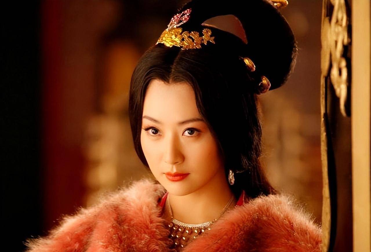 李祖娥:新婚被大伯调戏,寡居之后与小叔生子!儿子痛斥:不要脸