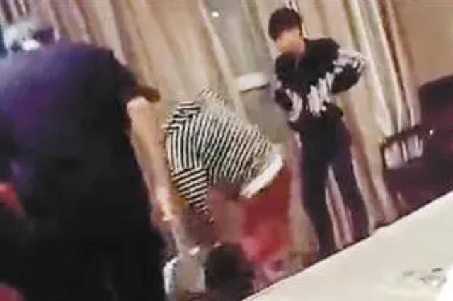 2019年江西一高中生失联数月后给父亲发微信,赶到后发现儿子坠亡_余佳