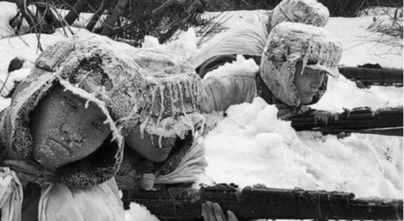 长津湖战役靠奇招御寒,没被冻伤的营教导员迟浩田,后来成就如何