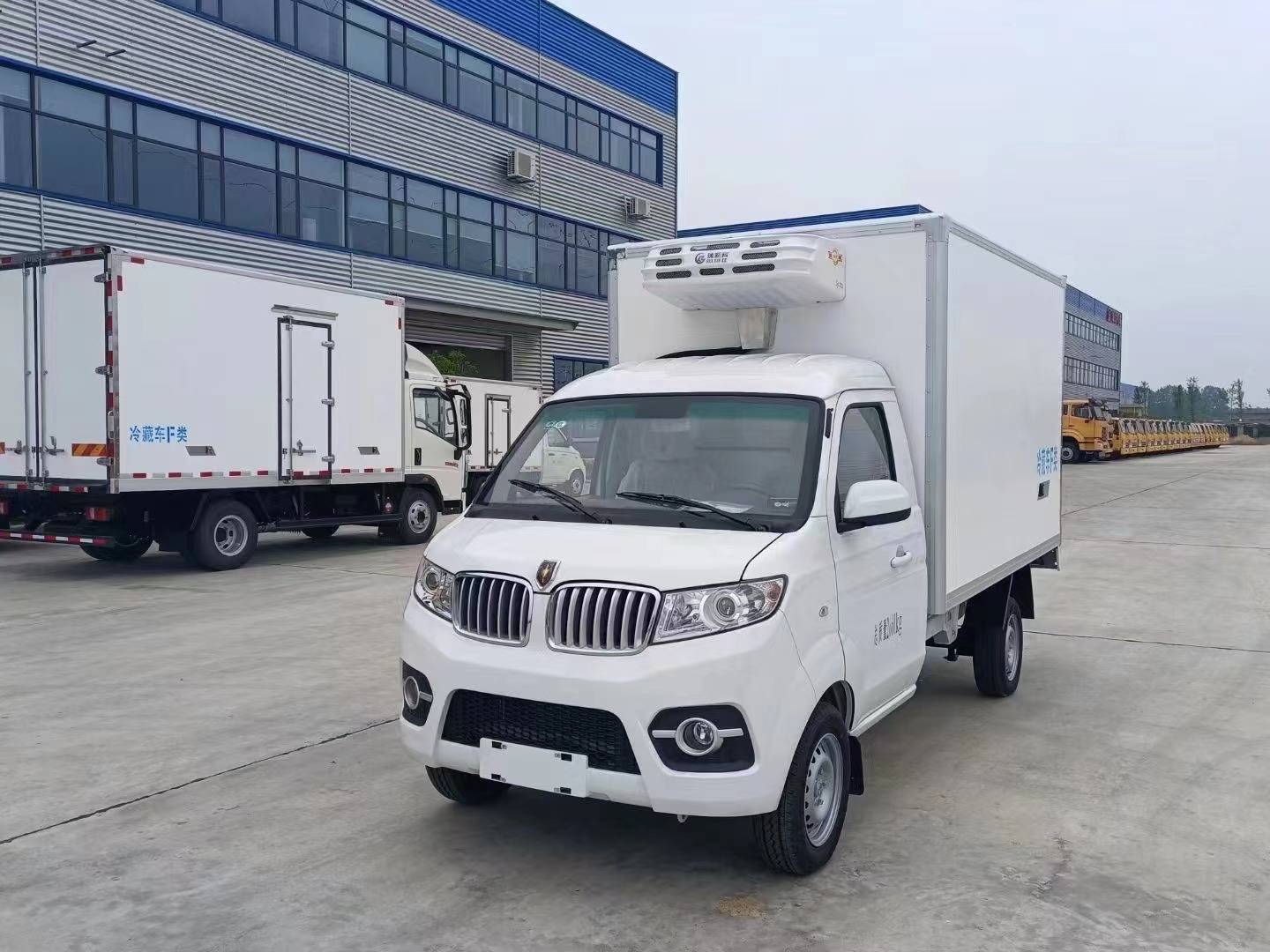 2米3金杯t30冷藏车