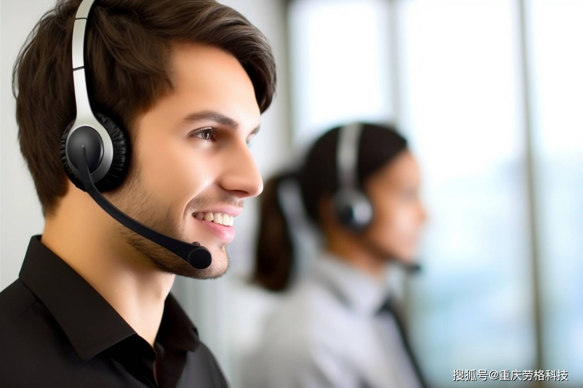 sparklecomm呼叫中心融合了即时通讯和voip通信功能