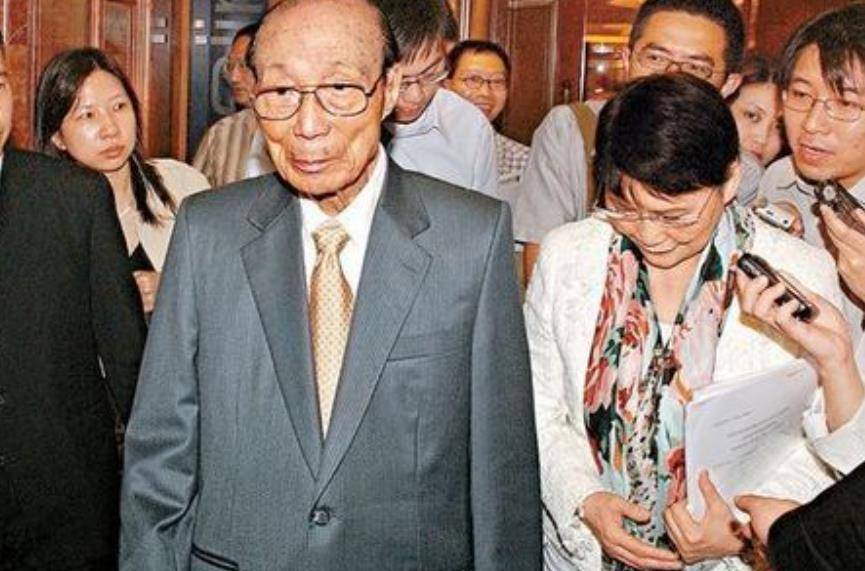 "大善人"邵逸夫,4个儿女全部和他断绝关系,谁也不想继承遗产