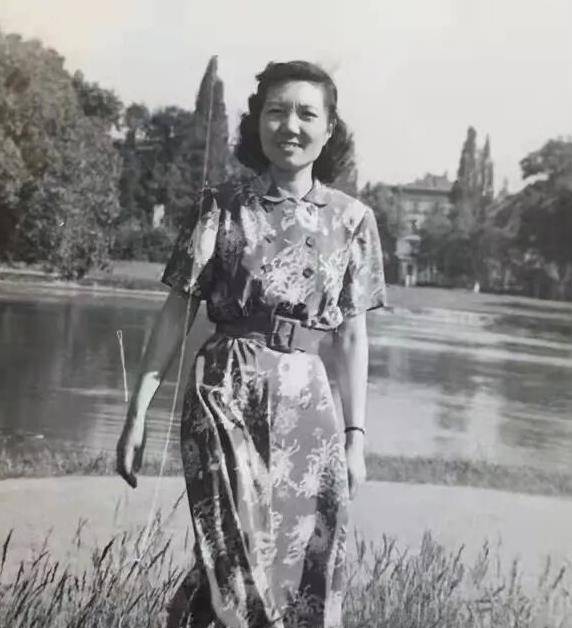 那个翻译《呼啸山庄》的传奇女子,今年103岁啦_杨苡_沈从文_巴金