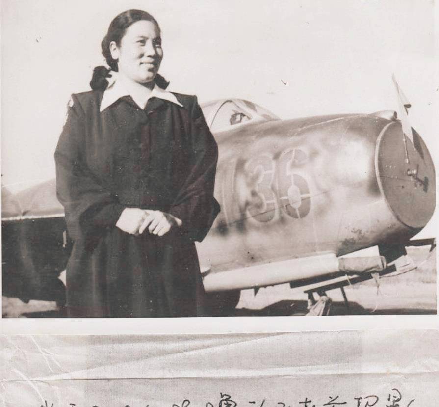 常香玉义演捐飞机:一张票卖2万元,观众嫌便宜