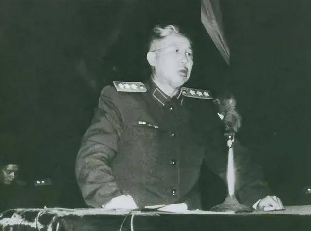 王平上将:曾与黄永胜搭档,后遭对方诬陷,71年拒绝对其落井下石