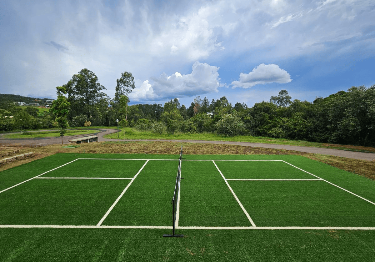 网球场人造草坪的应用及其优势