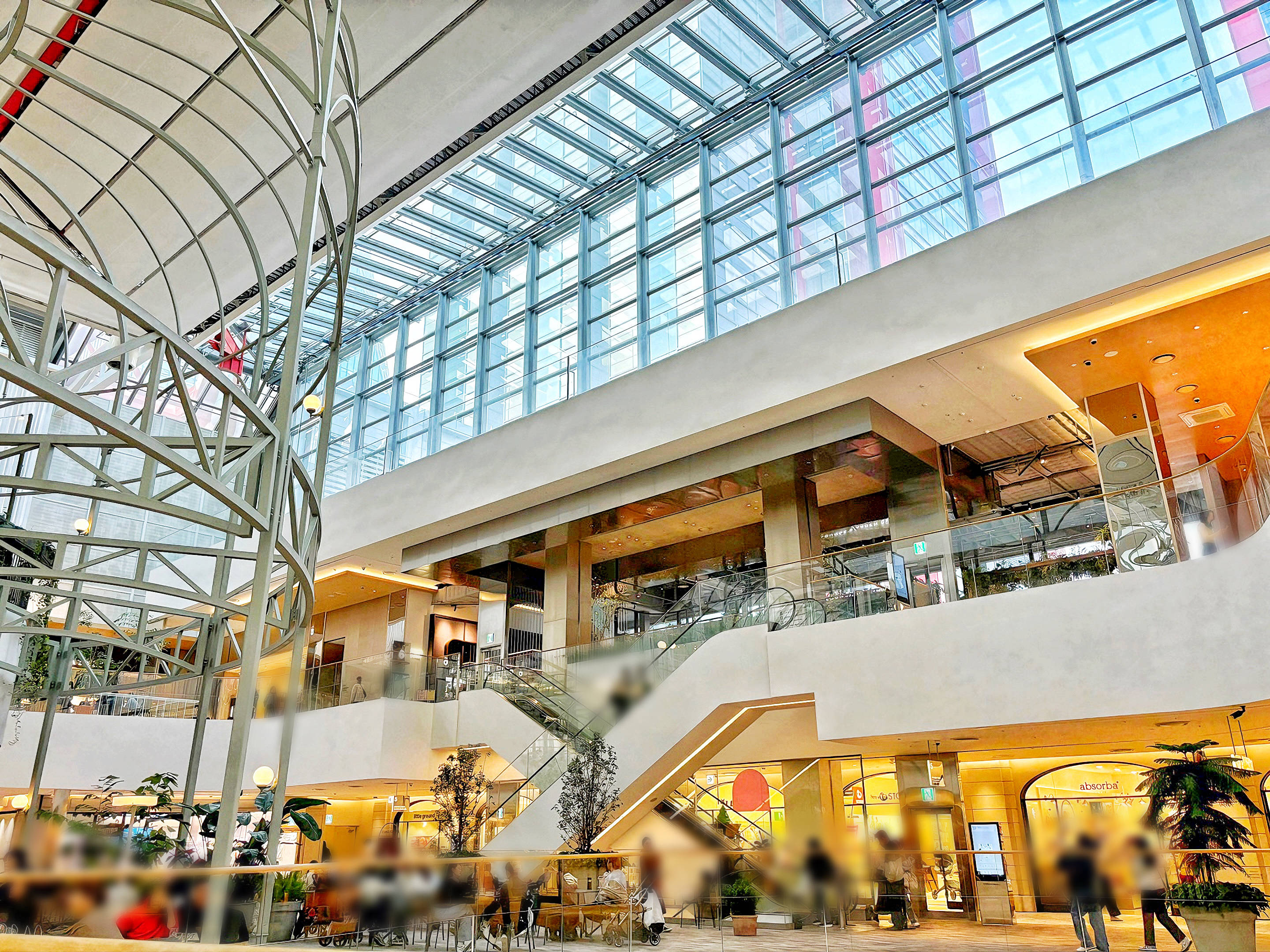 现代百货首尔有ai助手了!韩国百货店也能用ai了尊滴很方便