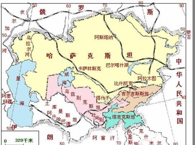 大部分地区都暂时脱离了俄国,并入了哈萨克人建立的阿拉什自治共和国