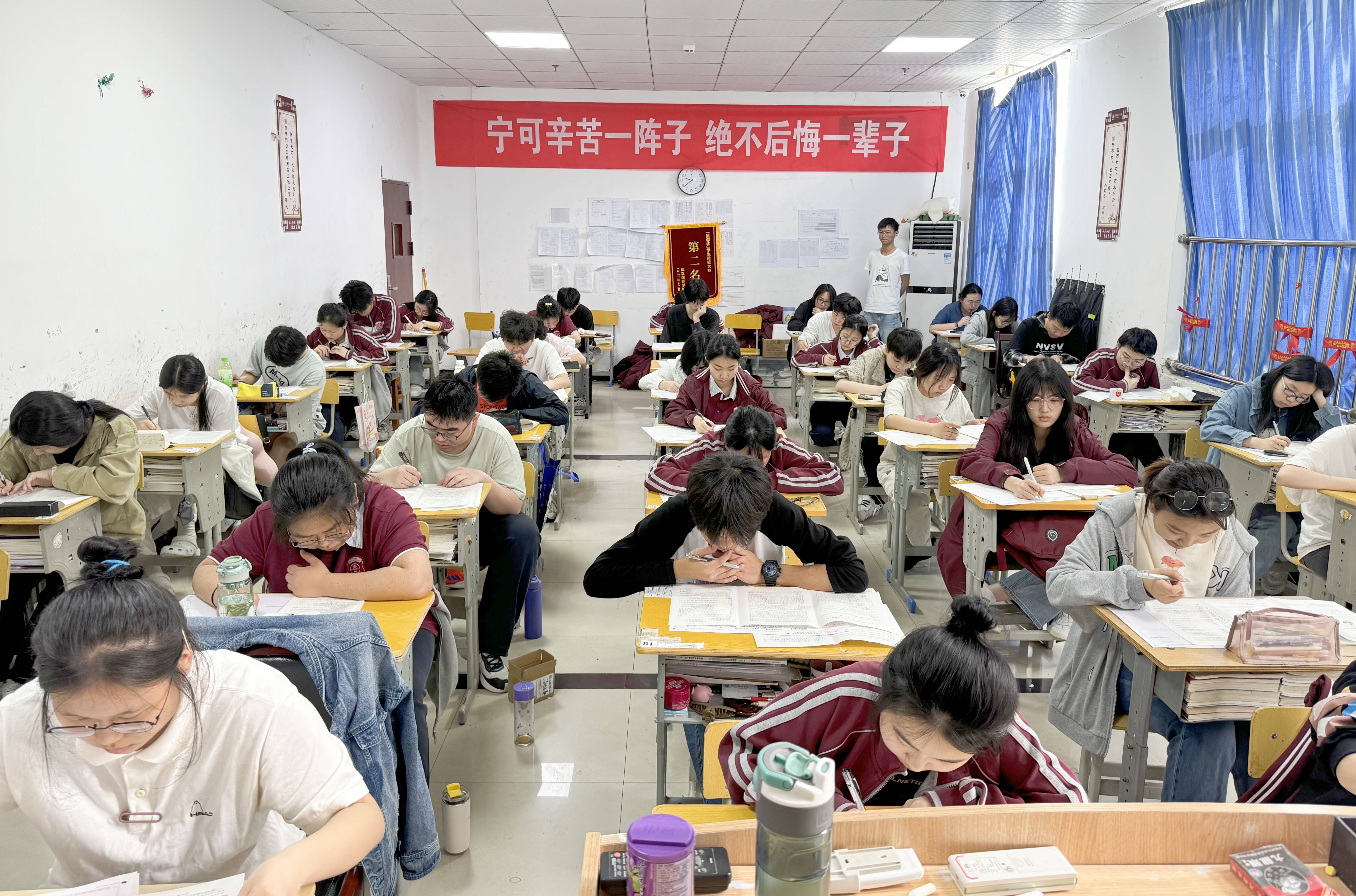 武汉高考复读学校排名比较靠前的有哪些?