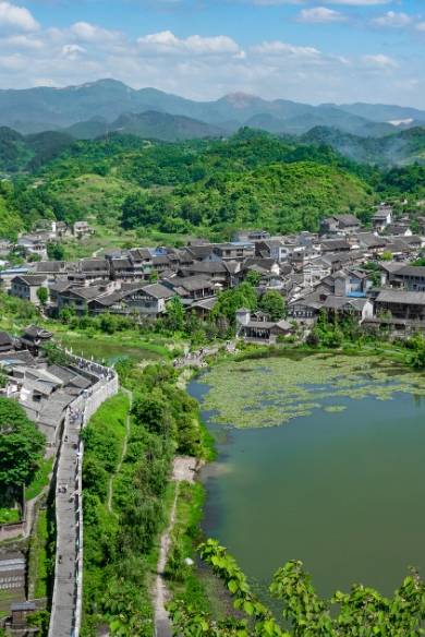 去贵州旅游3天跟团游需要多少钱,旅行助手帮您畅游贵州