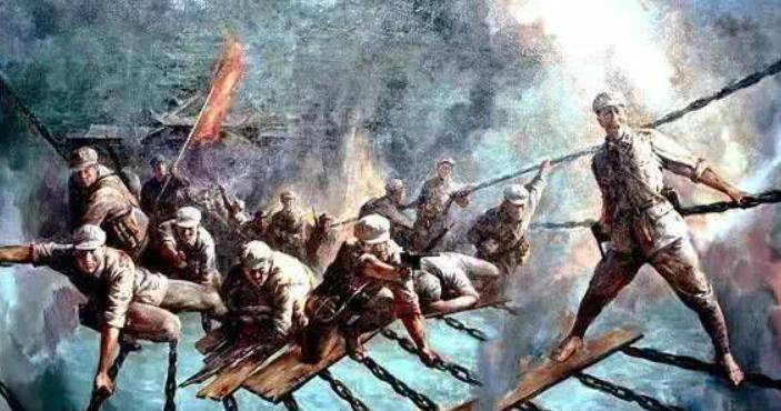 降大渡河周边地区易守难攻,被两座高山夹在中间,唯一的通道就是泸定桥