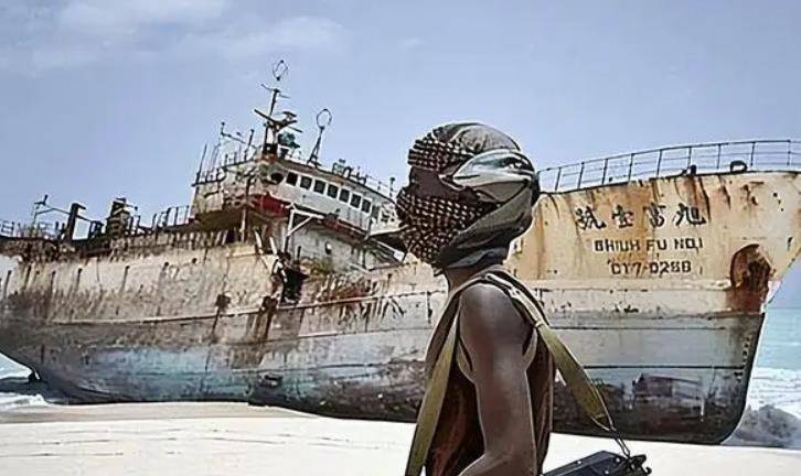 索马里海盗抢油轮,后来发现船是俄国的,油是中国的,结局怎样?