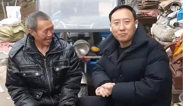 谭乔:眼泪向下,希望向上,生命于我以痛吻,我报之以歌