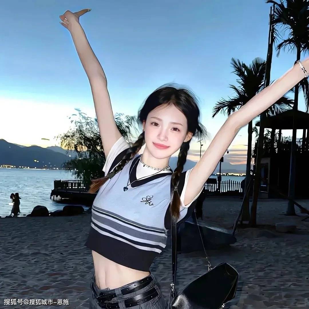 我们提供的旅行套餐,人均花费不超过1200元,其中包括景区门票,住宿和