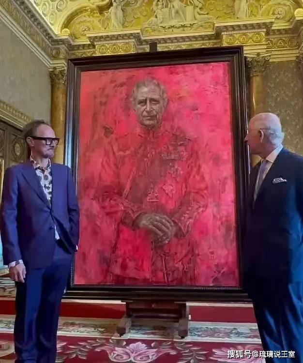 英王查尔斯三世揭幕加冕画像,仪式在白金汉宫举行,画像寓意丰富引来