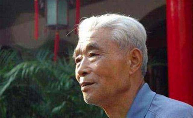 博物馆借老农祖传9道圣旨,丢失2道后拒不承认,经调查获赔9万