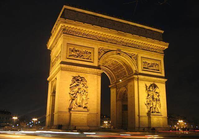 他被称为欧洲第一将,十年内,封了五个君主,灭了三个国家