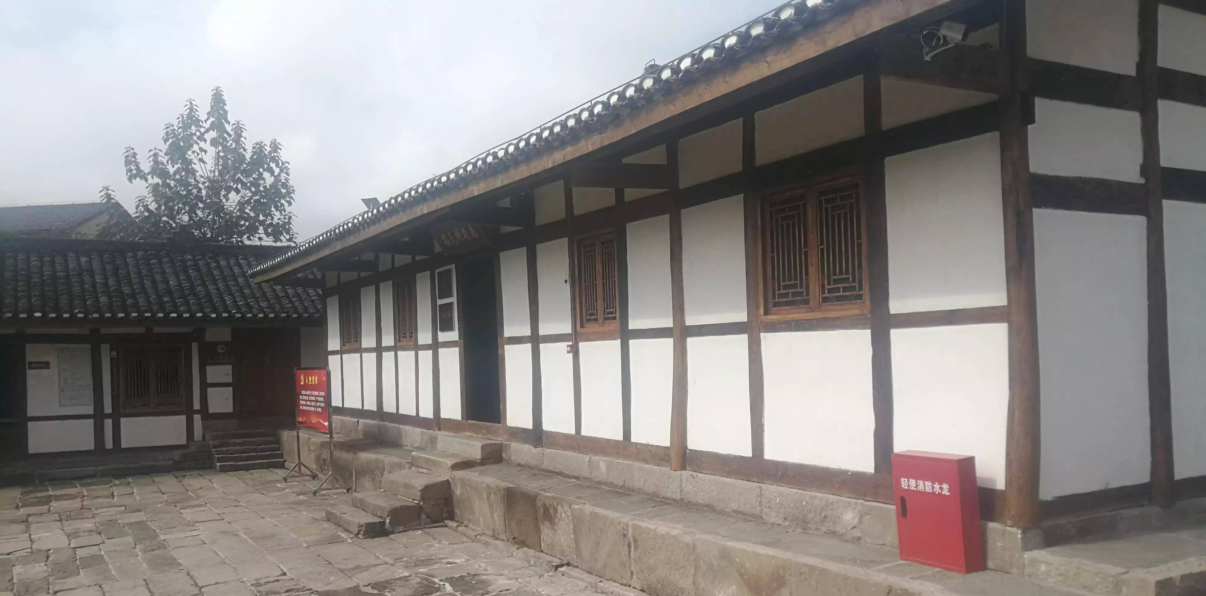 祖国繁荣昌盛,烈士英灵不朽!长寿杨克明烈士故居游客络绎不绝