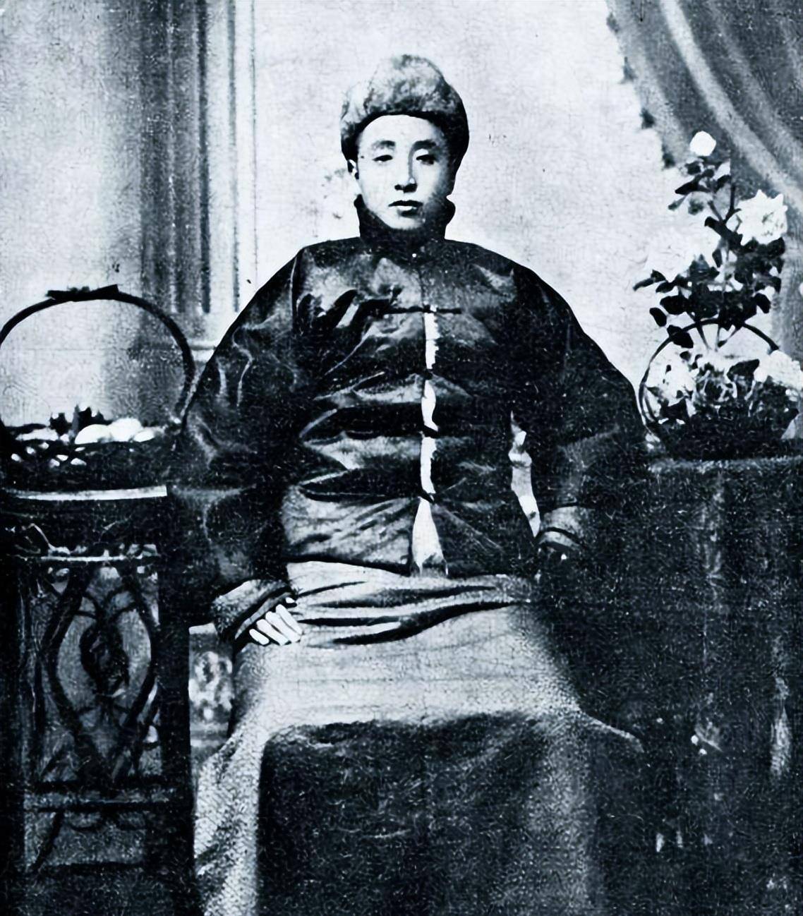 张作霖的子女当中,她是唯一还在世的人,现已98岁高龄,居住台湾_张怀敏