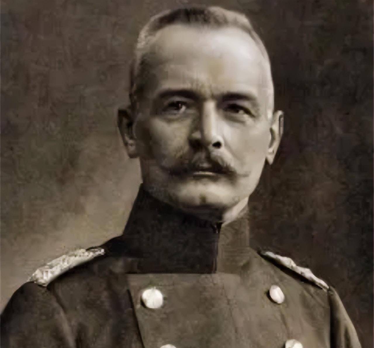 147名士兵被大炮炸翻的泥土活埋在战壕里,3年后才被发现_法国_凡尔登