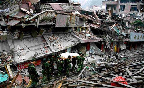 汶川地震后,8万遇难者银行存款和贷款咋处理的?解决方案很暖心