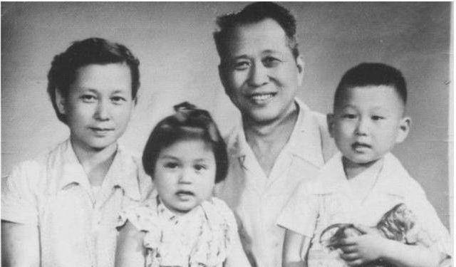 林家原配妻子张梅,18岁闪婚,被离婚后晚年过得怎么样?