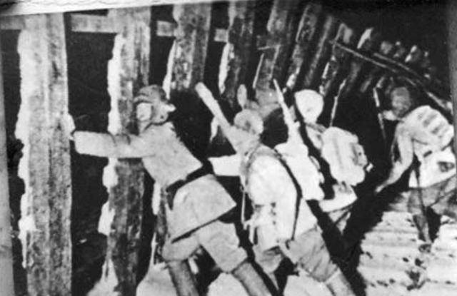 13日傍晚,纵队司令何以祥突然接到八师师长王吉文电话,原来八师侦察