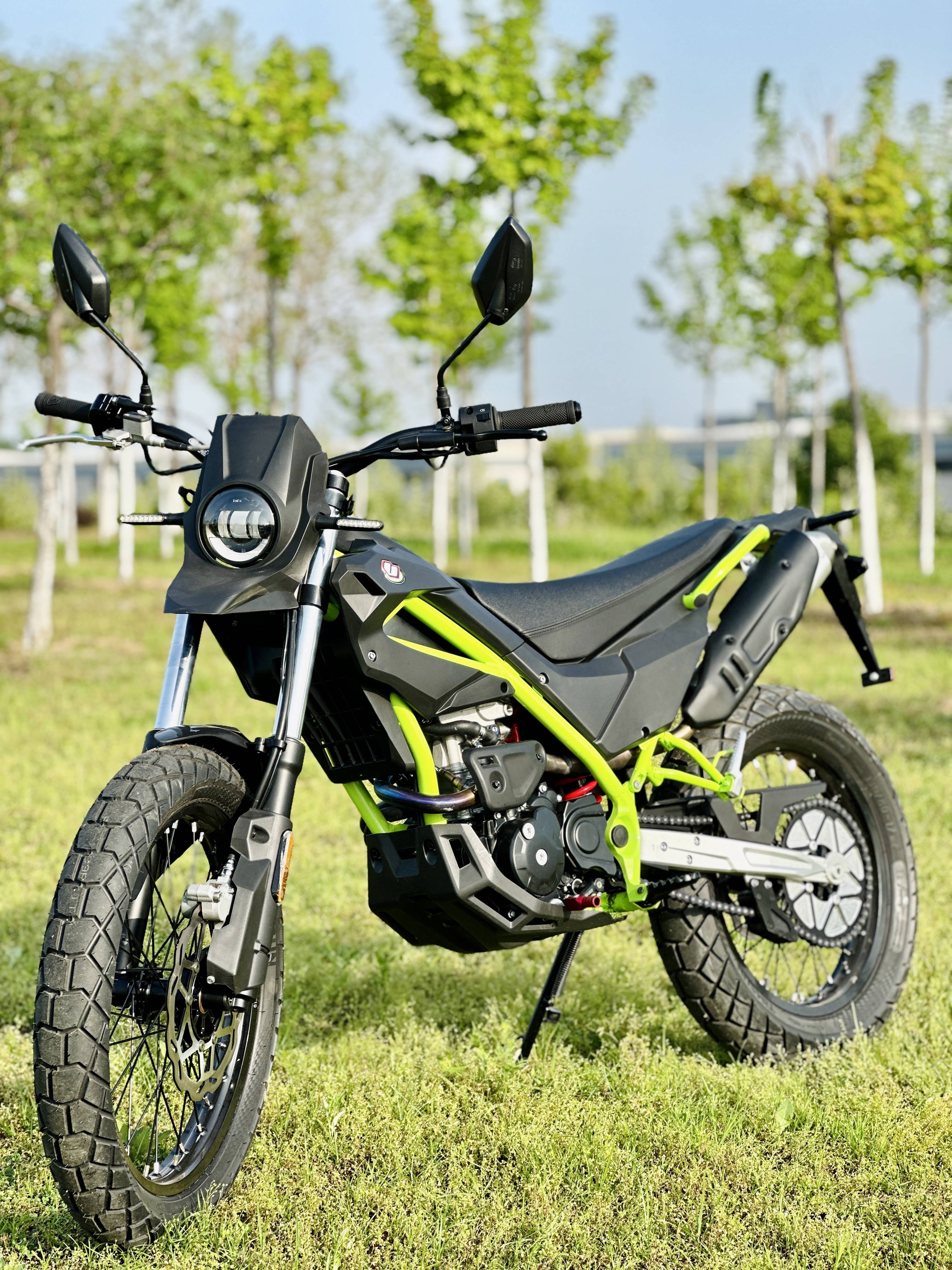 西班牙著名运动摩托车品牌vertigo(威地高)摩托车,来自欧洲的小飞侠