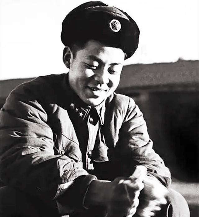 韩余娟点了点头,认真地对爸爸说:"爸爸,我也要像雷锋叔叔那样.