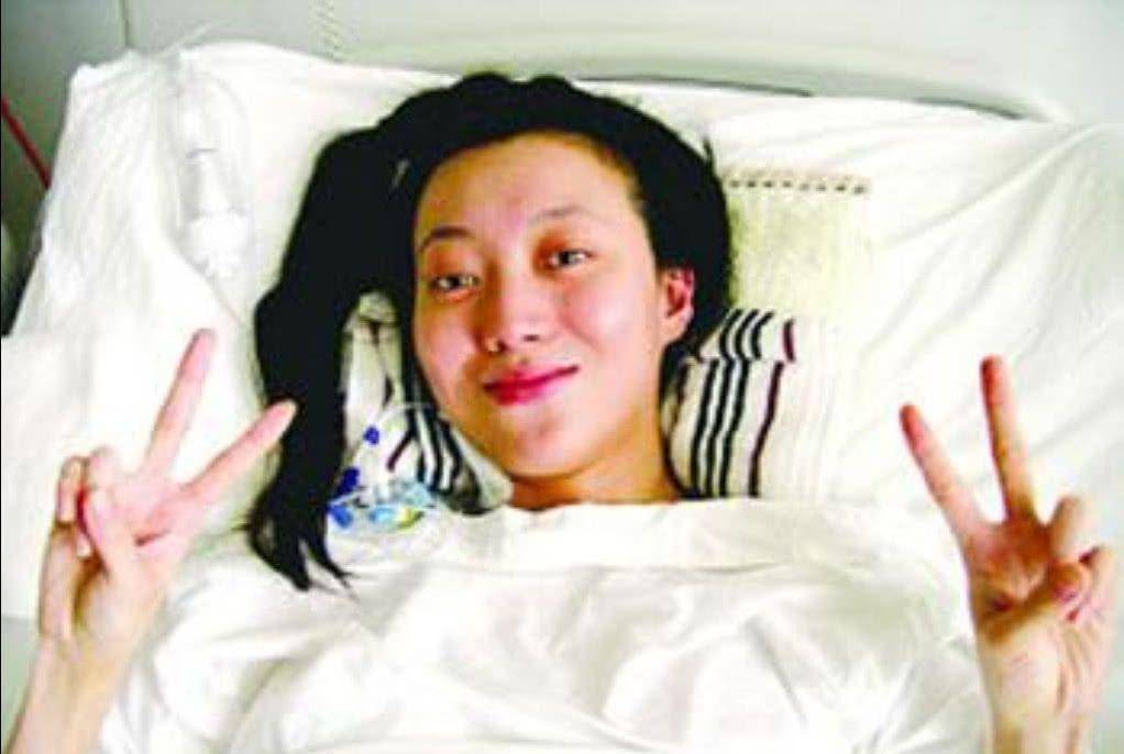 2008年奥运彩排,舞蹈天才刘岩摔成高位瘫痪,成为张艺谋心中的痛