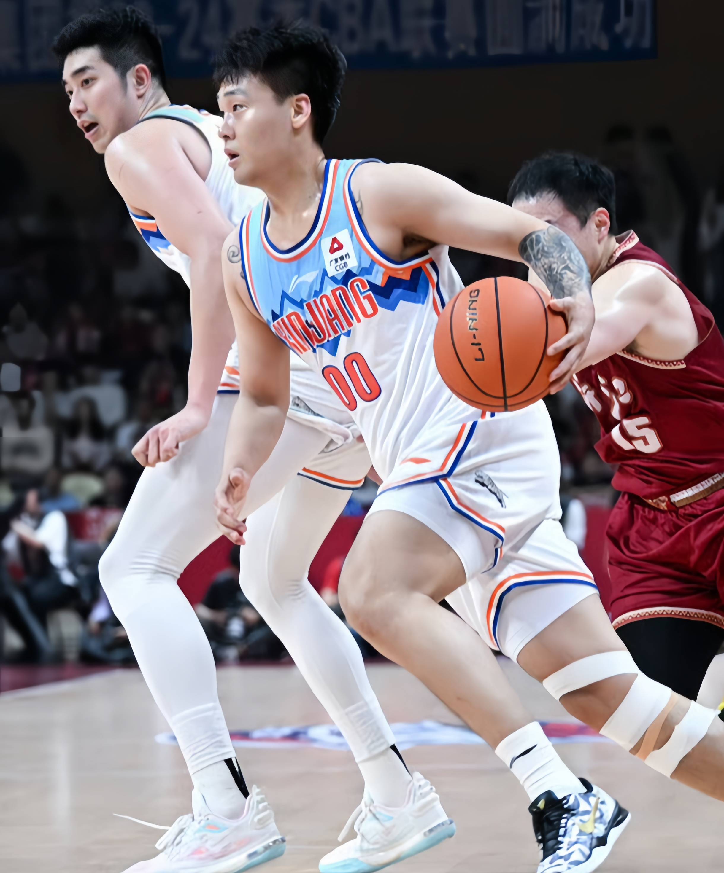 中国男篮6大后卫!赵继伟成就最高,胡明轩起点高,2大00后很强势